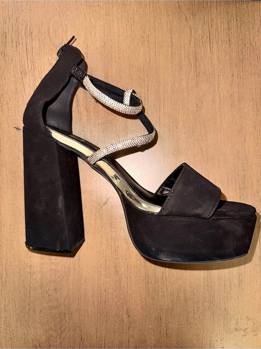 JLO Black Platform Heels - Picture 3 of 3